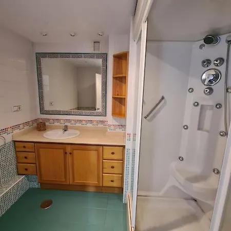 Piso Amplio Con Piscina Apartment